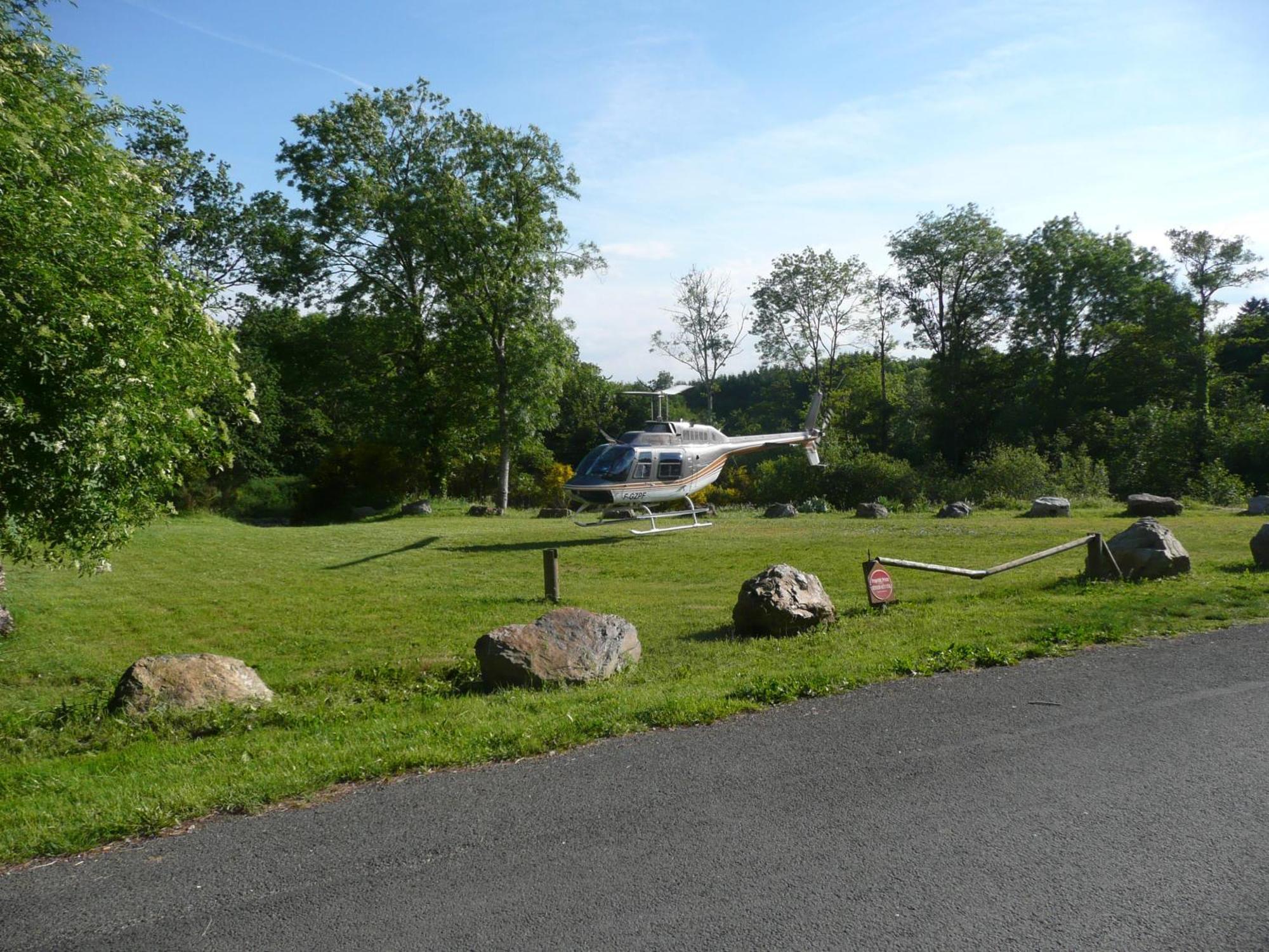 Hotel Les Etangs De Guibert Neufchâtel-en-Saosnois Esterno foto
